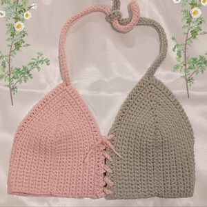 Split color crochet top